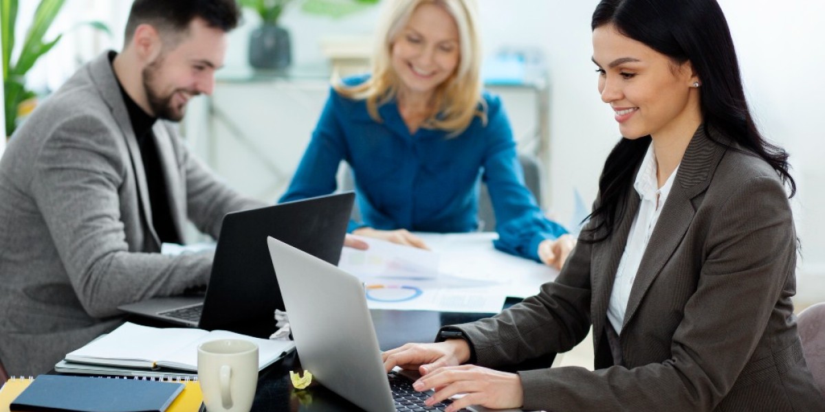 Choosing Among Payroll Outsourcing Companies in Pune — What Features Really Matter?