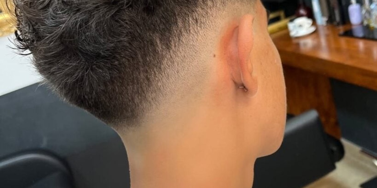 Drop Fade Curly Hair: The Ultimate Hairstyle for Style, Texture, and Precision