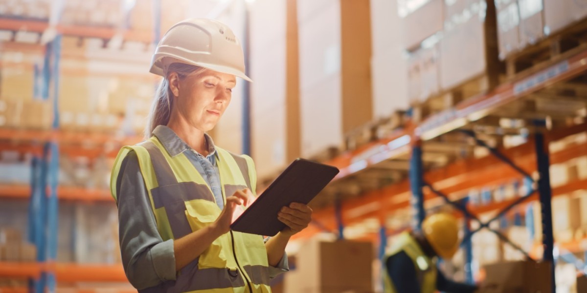 Revolutionize Your Warehouse with the Power of Connected Forklift