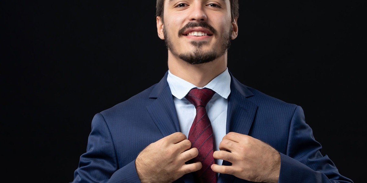 Premium Bespoke Tailoring in Riyadh for the Modern Gentleman