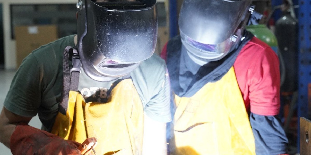 Welding Training Course Dubai: Unlock a High-Demand Career in Construction, Oil & Gas & Fabrication