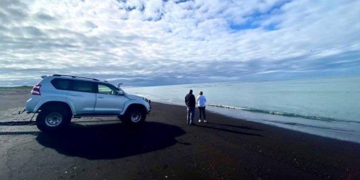 Solo in Iceland: Tailor-Made Private Tours for Independent Travelers