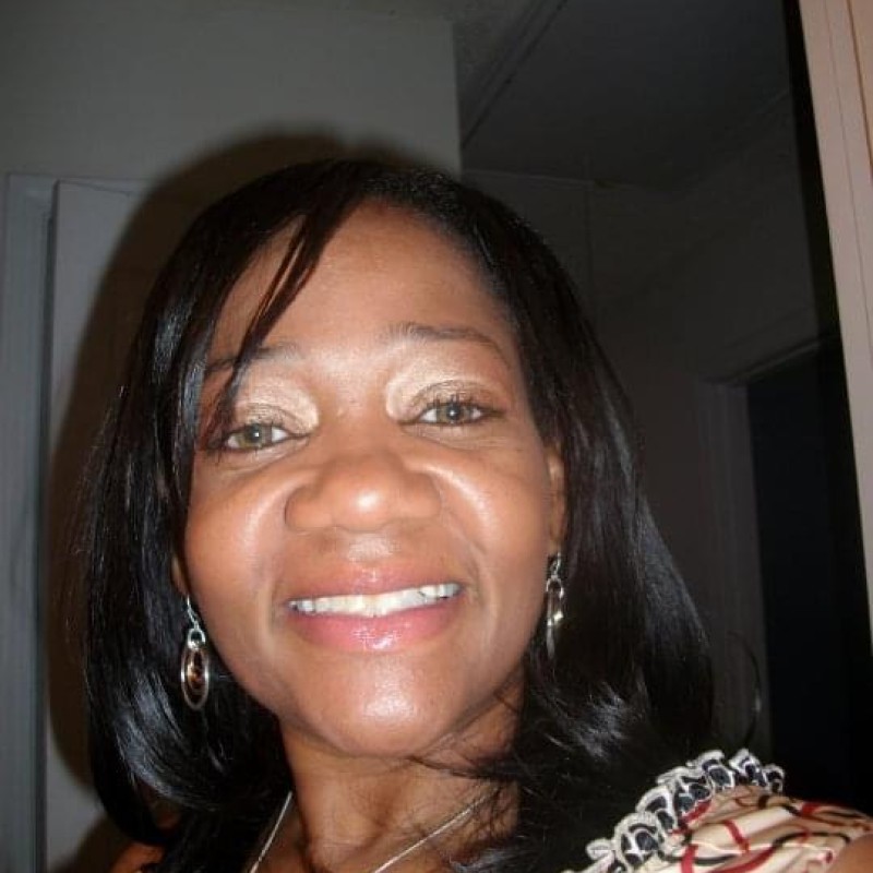 Yvonne Knox