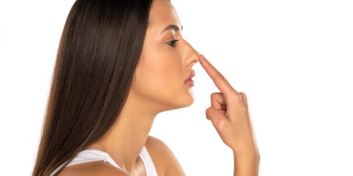 How to Manage Pain and Swelling After Rhinoplasty in Riyadh