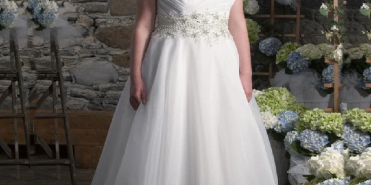 On line Women’s Dress up: A full Instruction that will Way, Traits, together with Shrewd Procuring