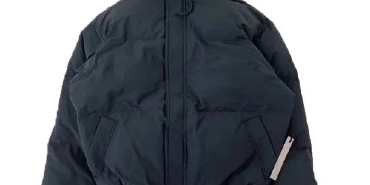 Why Do Fashion Lovers Choose Veste Essentials for Daily Wear?