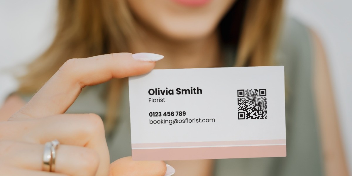 How a QR Code Business Card Boosts Your Business Visibility
