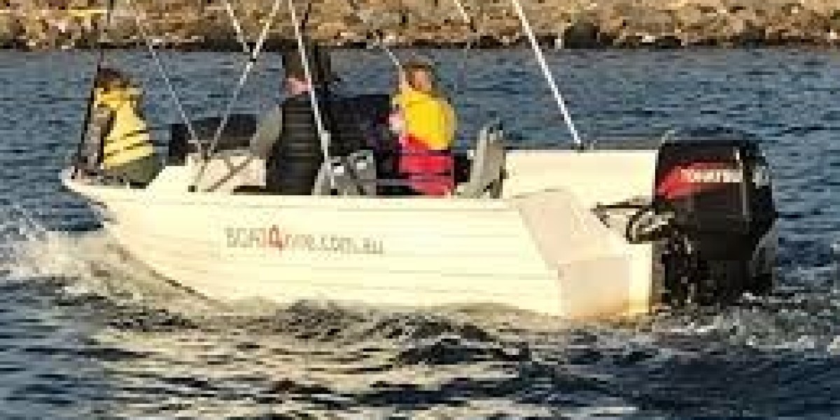 Discover the Magic of the City with a Relaxing Boat Cruise Melbourne