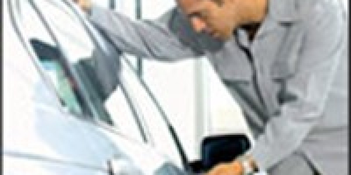 How Locksmith Van Nuys Services Support Homes and Cars