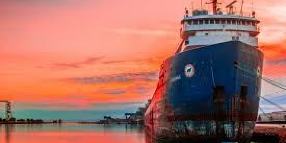 CREW CHANGE IN SINGAPORE: RELIABLE SOLUTIONS FOR SEAFARER TRANSFERS