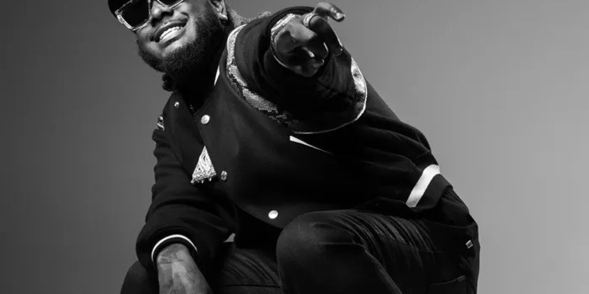Which Hip-Hop Artist is Credited with Popularizing Autotune in Music?