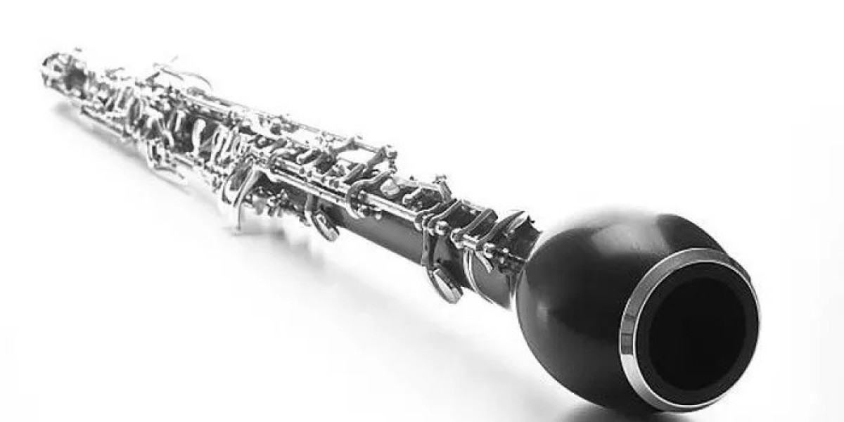 What Does an English Horn Look Like? Shape, Size & More