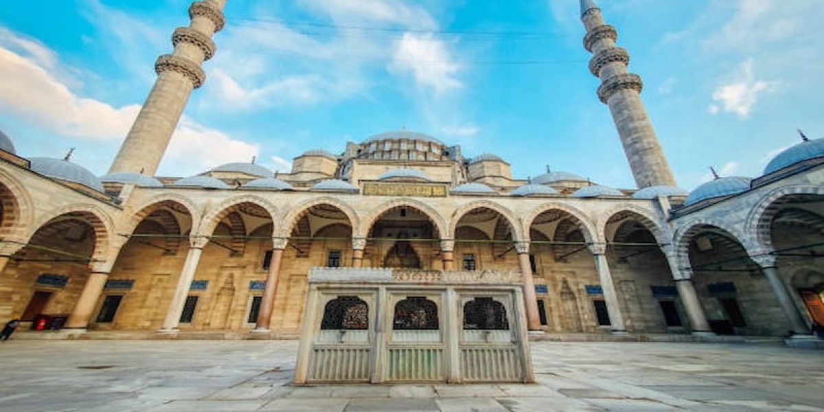How Can You Cover Istanbul’s Top Sights in a Comfortable Journey?