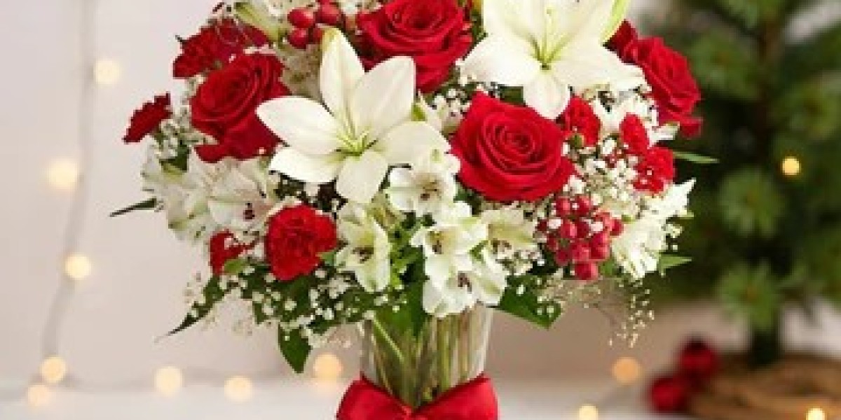 How Black Petals Delivers the Most Elegant Christmas Bouquets On Time