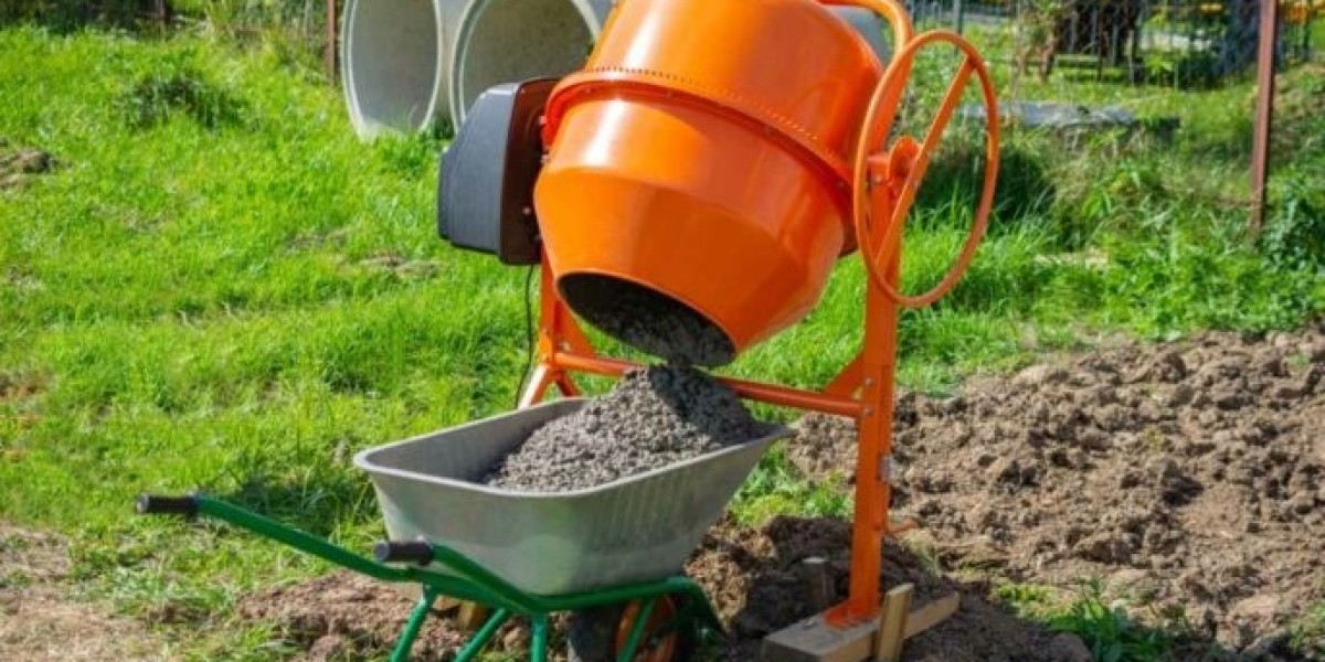 India Concrete Mixer Market Outlook, Growth & Demand Forecast 2025-2033