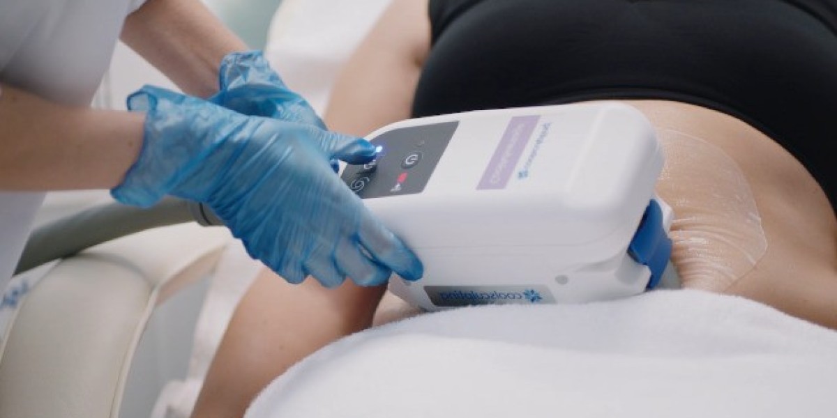 Is CoolSculpting an Effective Fat Reduction Treatment for Men and Women?