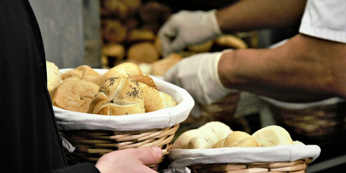Transparency in a Bag: The Evolution of Bakery Labeling and Packaging Design