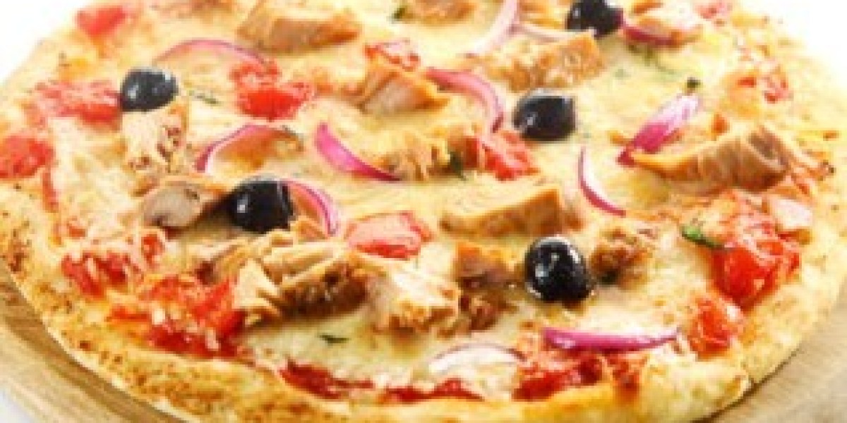 Experience the Ultimate Pizza Feast at Pizzeria Tucan Marbella