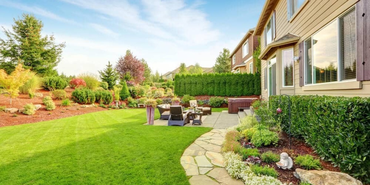 Reliable Fall Cleanup Services in CT to Prepare Your Yard for Winter