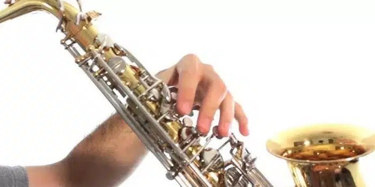 Can You Use Curved Necks on a Tenor Saxophone?
