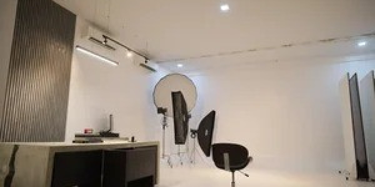Behind the Scenes: The Photography Studio Workflow