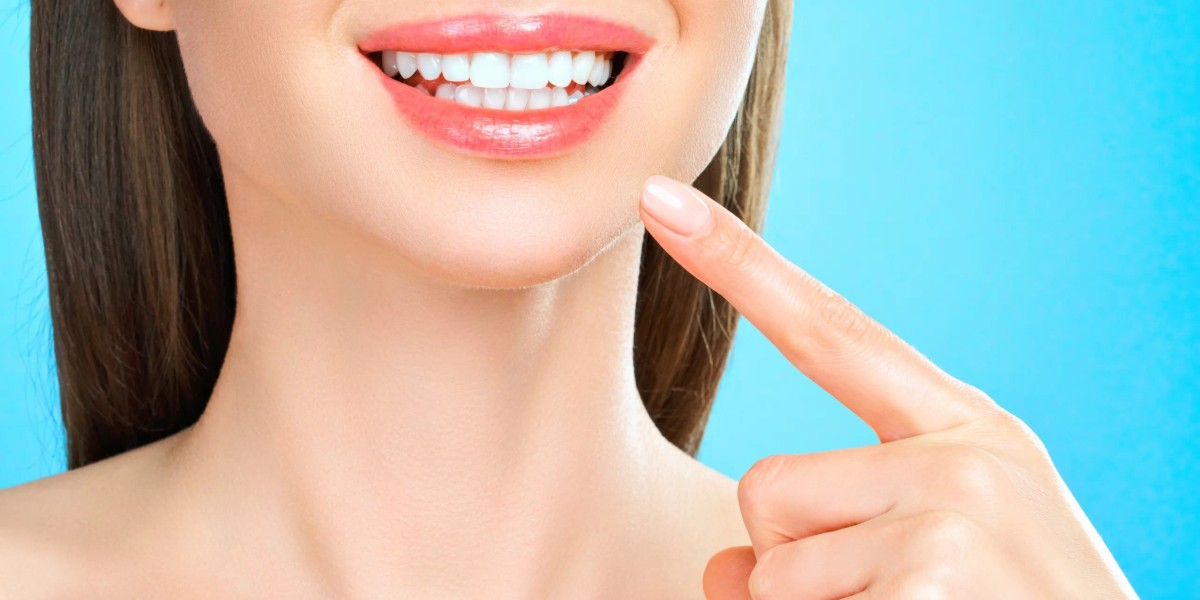 Want Expert Smile Care from a Dental Hygienist in Dubai?