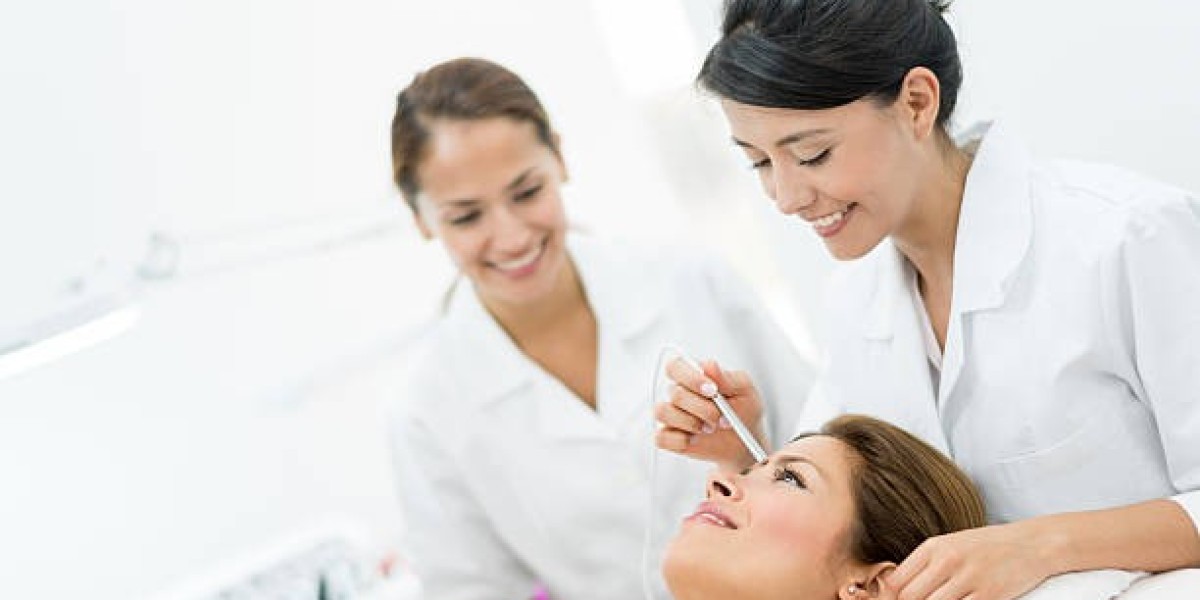 Deep Cleansing Facial in Riyadh for Mature Skin Rejuvenation