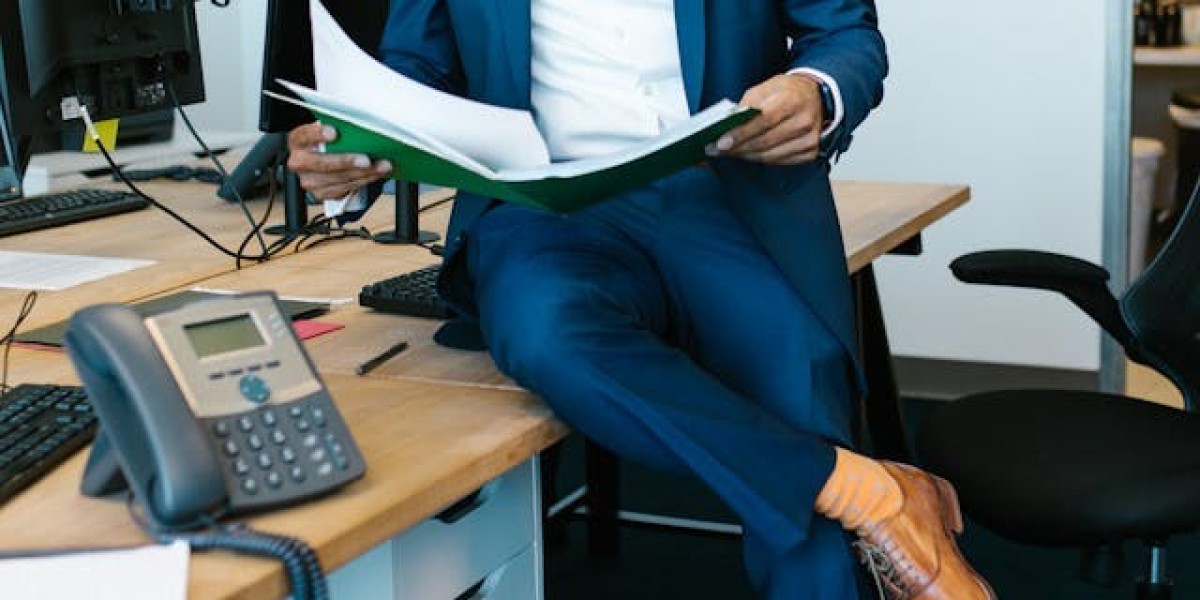 Why Are Agents Leaving Their Old Methods for Medicare Insurance FMO?