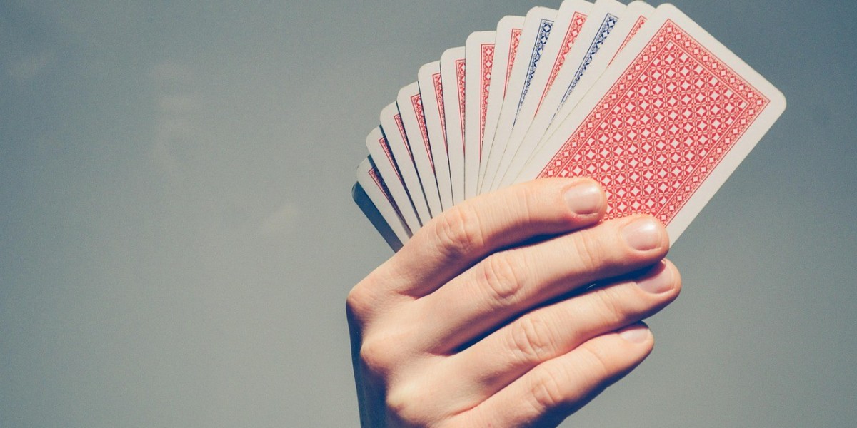 The Rise of Gamification in Online Casinos: How Interactive Elements are Shaping Player Engagement and Loyalty in 2025