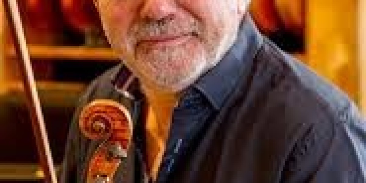 Irish Fiddle Player Traditions and the Evolution of Traditional Irish Music