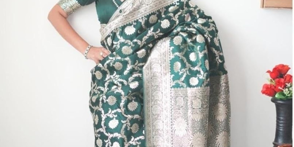 Draped Saree: Modern Sophistication Wrapped in Timeless Tradition by Gulbhahar