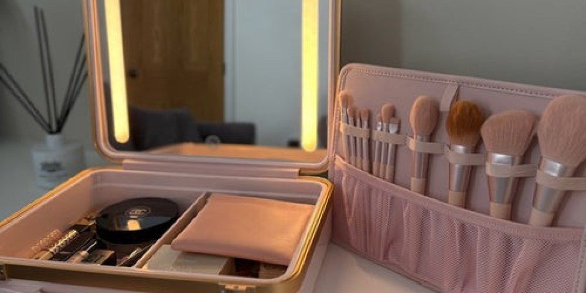 How to Maximise Your Space with a Good Makeup Organiser