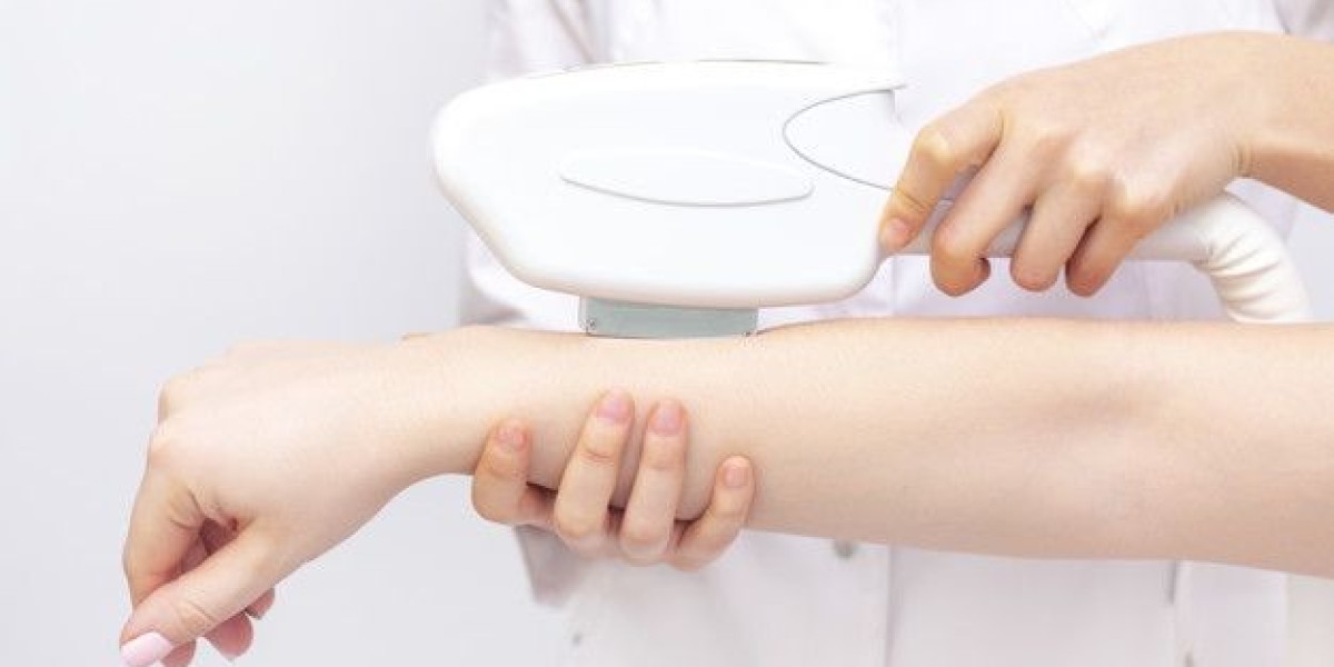 Preparing for Laser Hair Removal in Dubai: Expert Tips for Best Outcomes