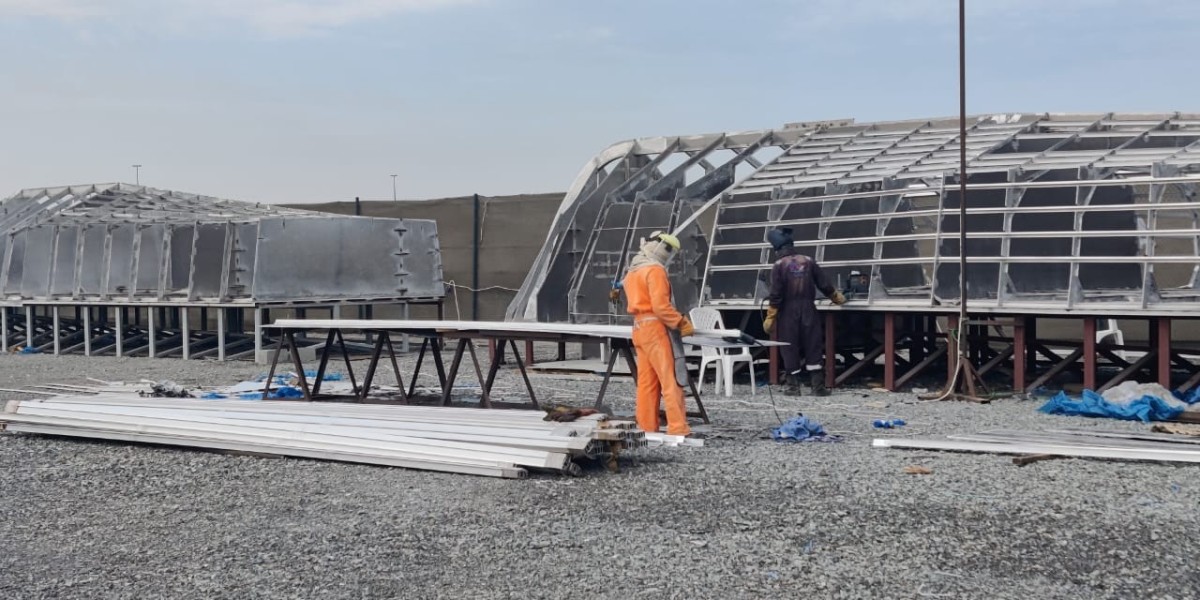 Why Aluminium Boat Builders Are Preferred in Commercial Boat Building