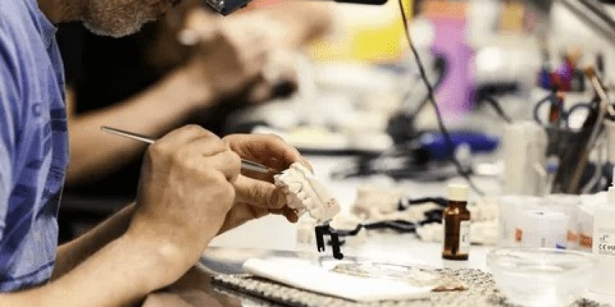 Dental Lab Market Strategic Partnerships 2032