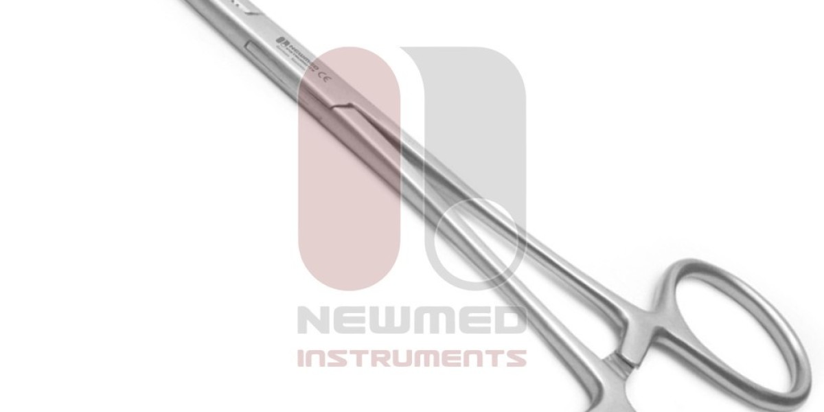The Essential Pean Clamp in Modern Surgery
