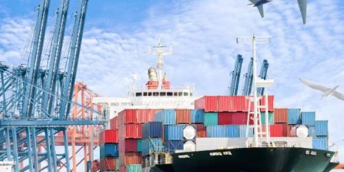 How to Choose the Right Cargo Service from Dubai to the UK