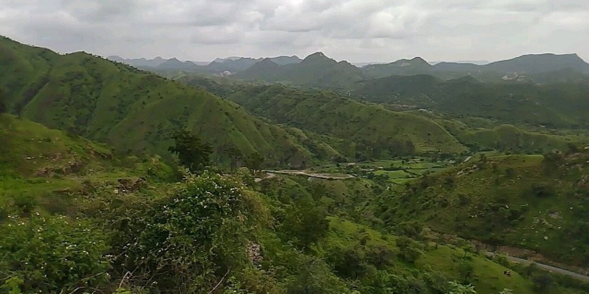 Switzerland of Udaipur: A Scenic Monsoon Drive to the Rolling Green Rayta Hills