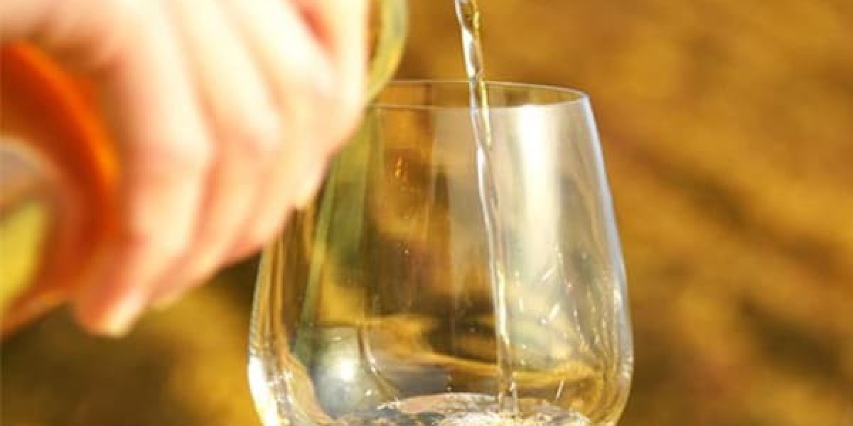Orange Wine Market Insights Highlighting the Rise of Sustainable and Minimal-Intervention Wines