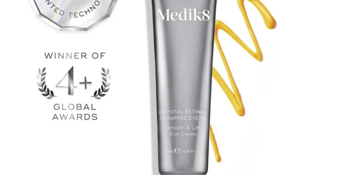Medik8 Crystal Retinal 10: Advanced Vitamin A for Visible Skin Renewal