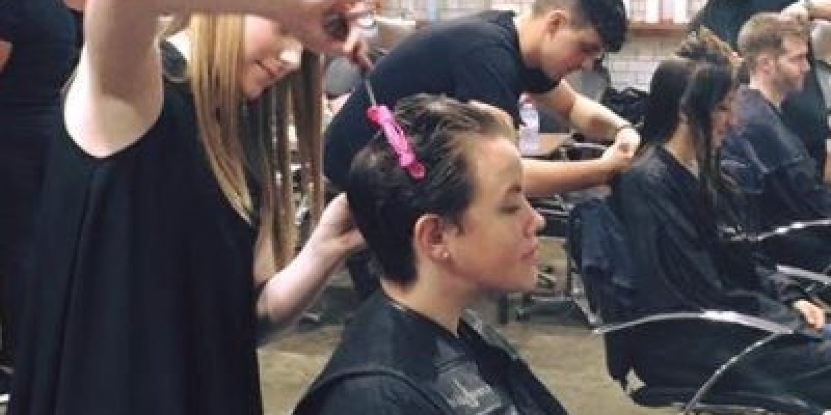 Beginner Hairdressing Courses in the UK for a Strong Professional Start