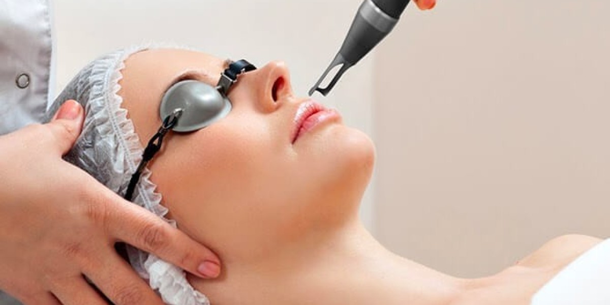 Is Enlighten Pico Genesis Safe for All Skin Types?