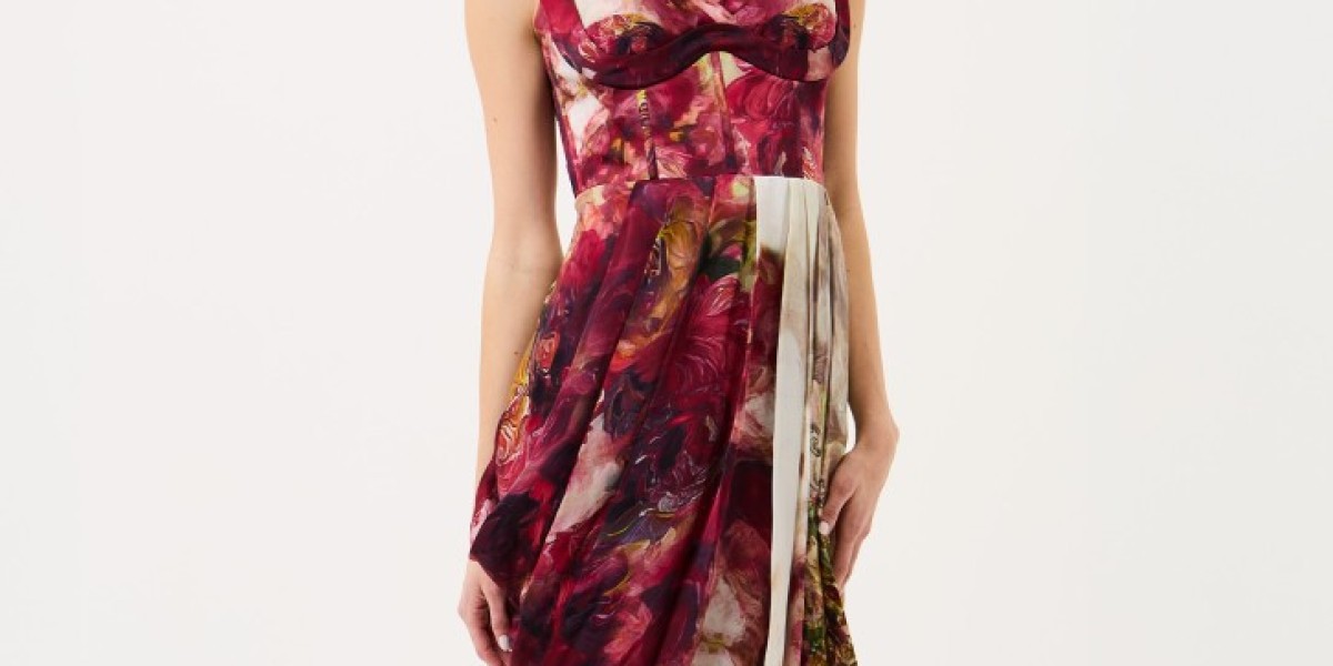Long Dresses that Redefine Elegance — A Deep Dive into Falguni Shane Peacock’s Luxe Collection