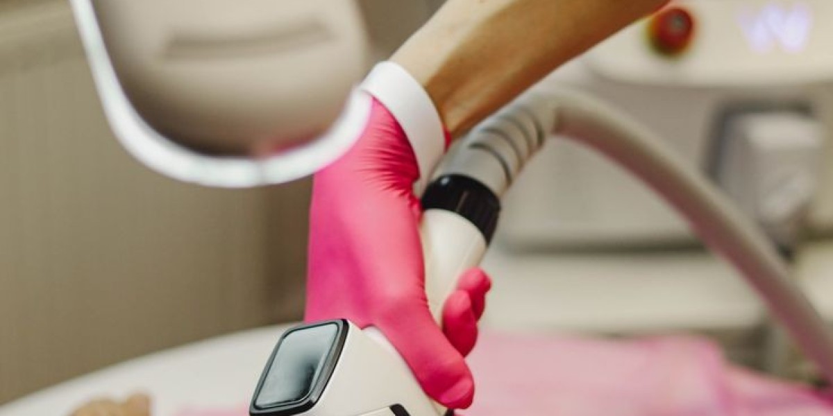 Laser Treatment in Dubai: Combining Technology with Expertise