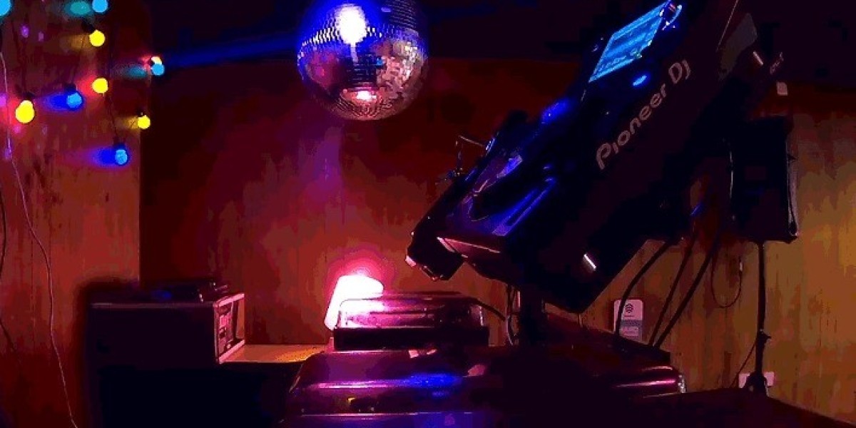 How to Plan a Birthday Party at a Bar in East London