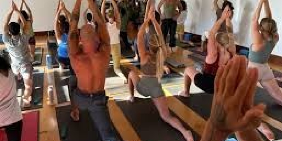 How Do You Start A Yoga Class For Beginners If You Aren't Flexible At All?