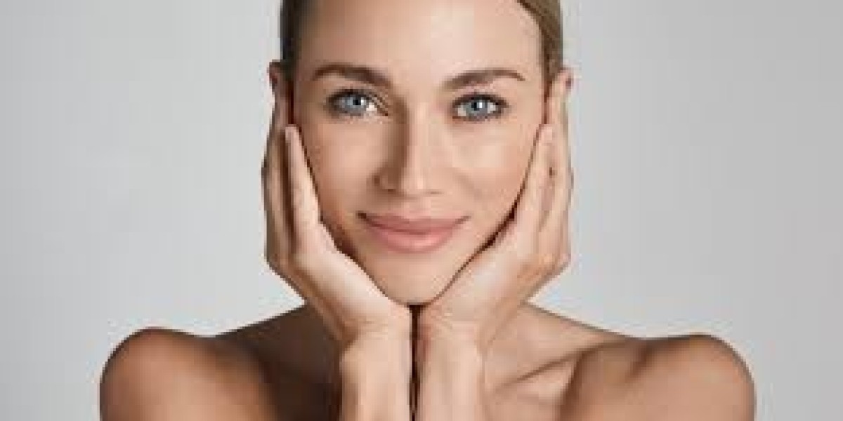 Who Is the Ideal Candidate for Facelift Treatment?