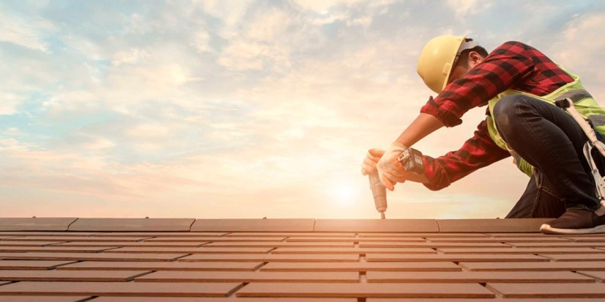 Metal vs. Shingle Roofing: What Works Best in Venetia, PA?