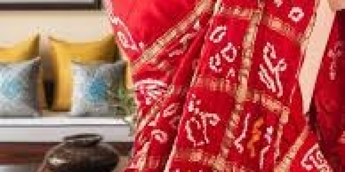 Cotton Bandhani Saree: Where Tradition, Comfort, and Relaxed Elegance Unite