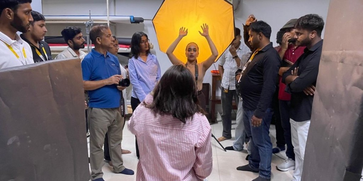 Transform Your Skills with IIP Academy Photography Courses